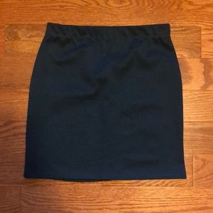 Emerald green body con mini skirt